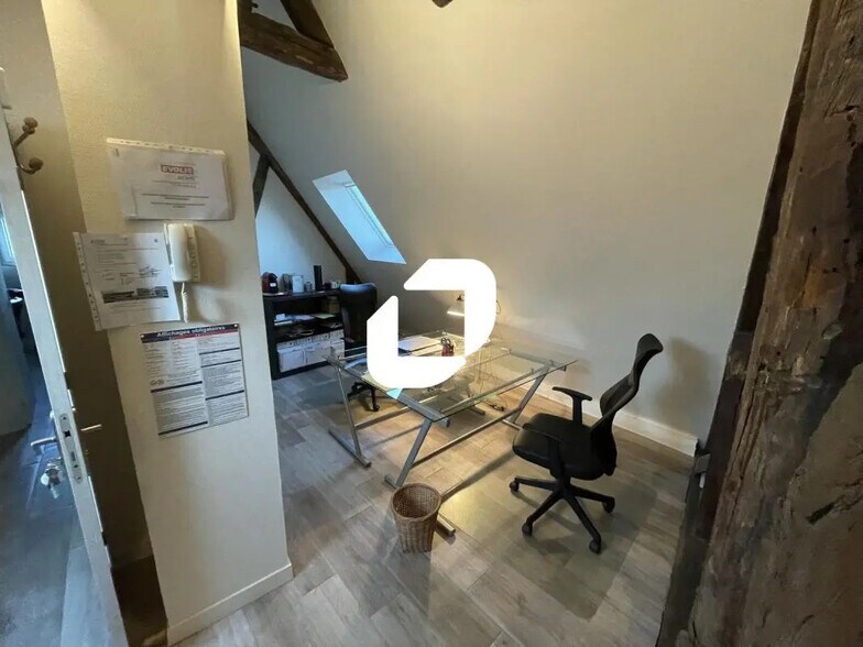 Office in Épernay for lease - Building Photo - Image 2 of 6