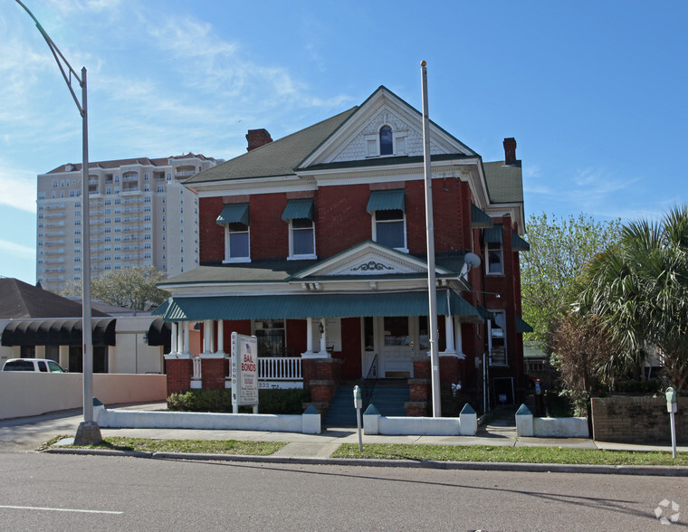 332 E Adams St, Jacksonville, FL for sale - Building Photo - Image 2 of 5