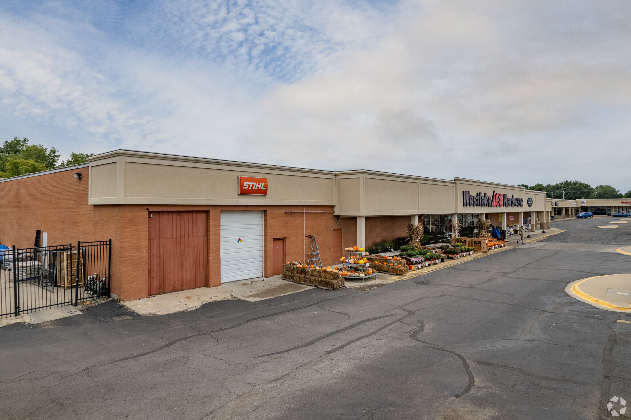 711 W 23rd St, Lawrence, KS for sale Building Photo- Image 1 of 1