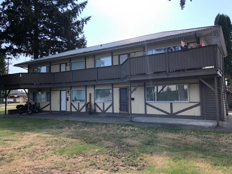 3023 Wellington St, Port Coquitlam, BC for sale - Building Photo - Image 2 of 24