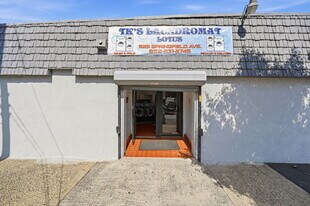 625-627 Springfield Ave, Newark NJ - Convenience Store