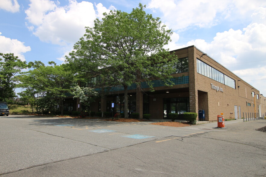 420 Pearl St, Malden, MA for lease - Building Photo - Image 1 of 14