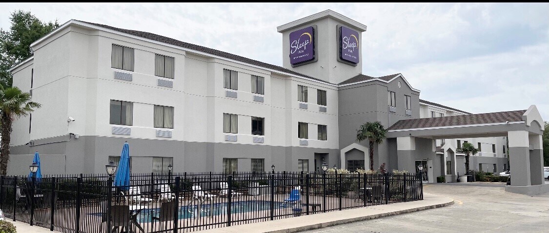 2140 W Willow St, Scott, LA for sale Building Photo- Image 1 of 1