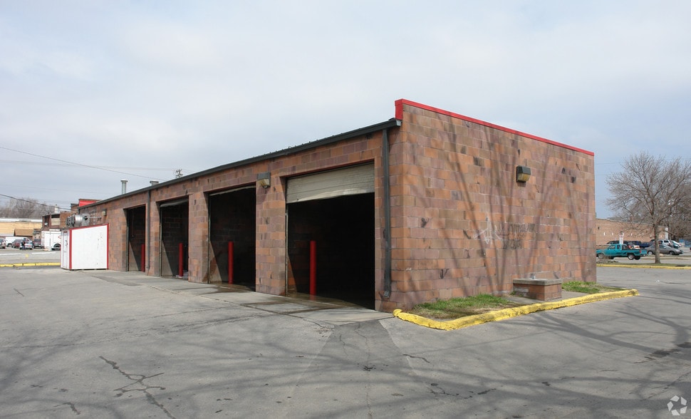 4120 S 24th St, Omaha, NE for sale - Building Photo - Image 2 of 5