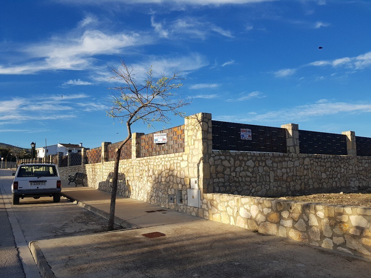 Land in VALÈNCIA for sale Building Photo- Image 1 of 3