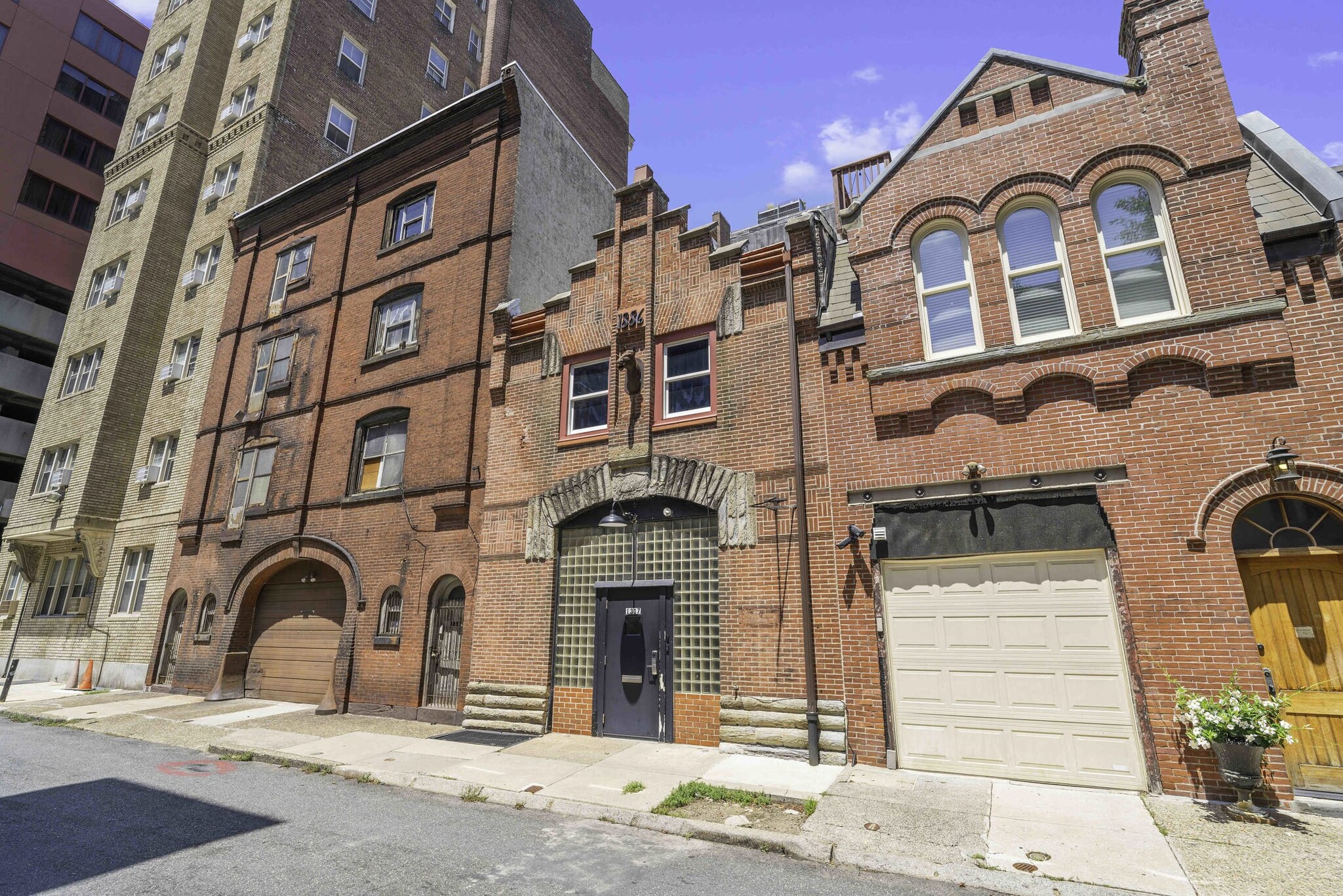1319 Irving St, Philadelphia, PA for sale Building Photo- Image 1 of 15