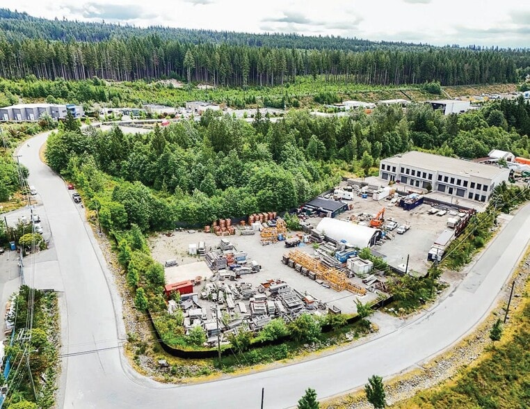 13170 Katonien St, Maple Ridge, BC for sale - Building Photo - Image 3 of 4