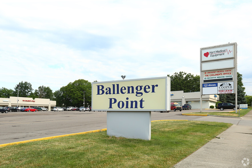 2270-2284 S Ballenger Hwy, Flint, MI for lease - Building Photo - Image 2 of 5