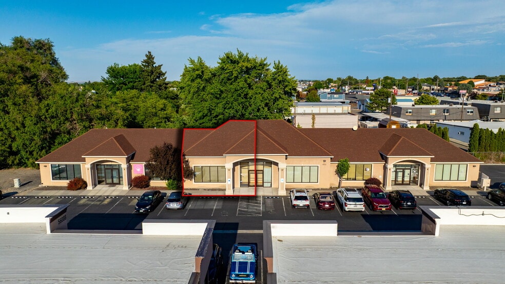 5602 W Clearwater Ave, Kennewick, WA for sale - Building Photo - Image 1 of 12
