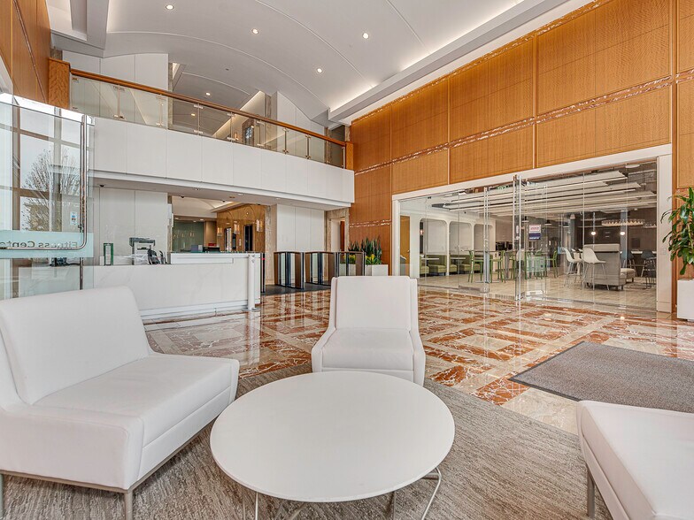 2320 Cascade Pointe Blvd, Charlotte, NC 28208 LakePointe Corporate