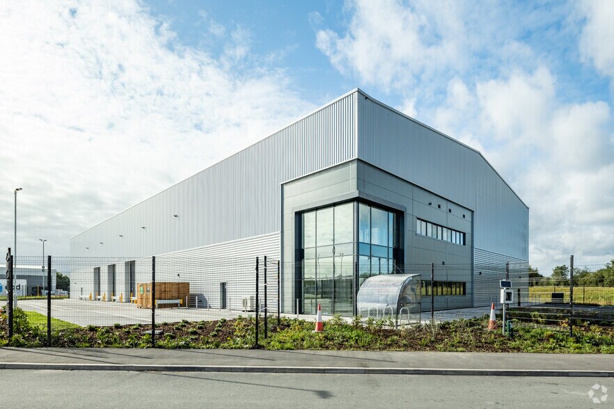 Trefoil Way, Preston for sale - Primary Photo - Image 1 of 1