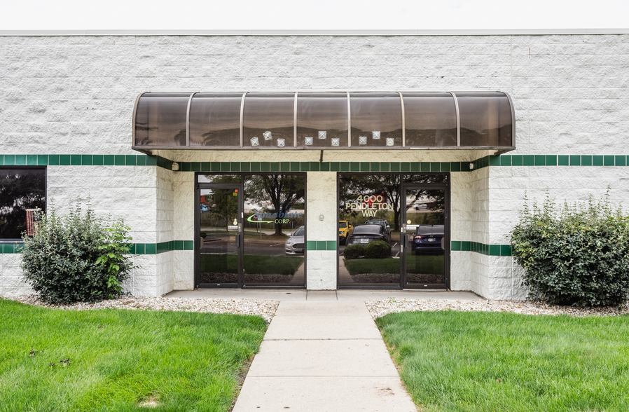 3940-4030 Pendleton Way, Indianapolis, IN for sale - Building Photo - Image 1 of 1