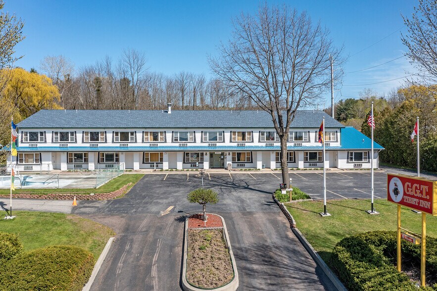 1860 Shelburne Rd, South Burlington, VT 05403