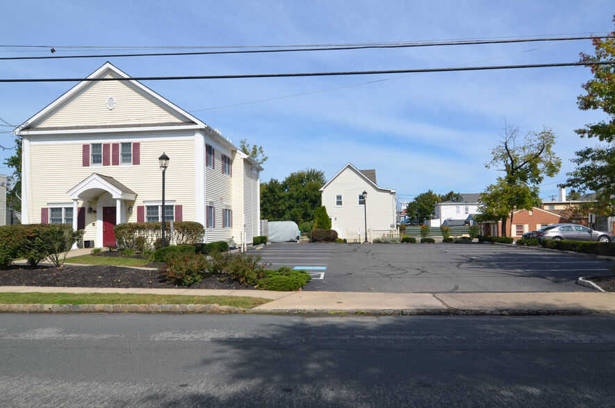 32 Church St, Flemington, NJ for sale - Primary Photo - Image 1 of 1