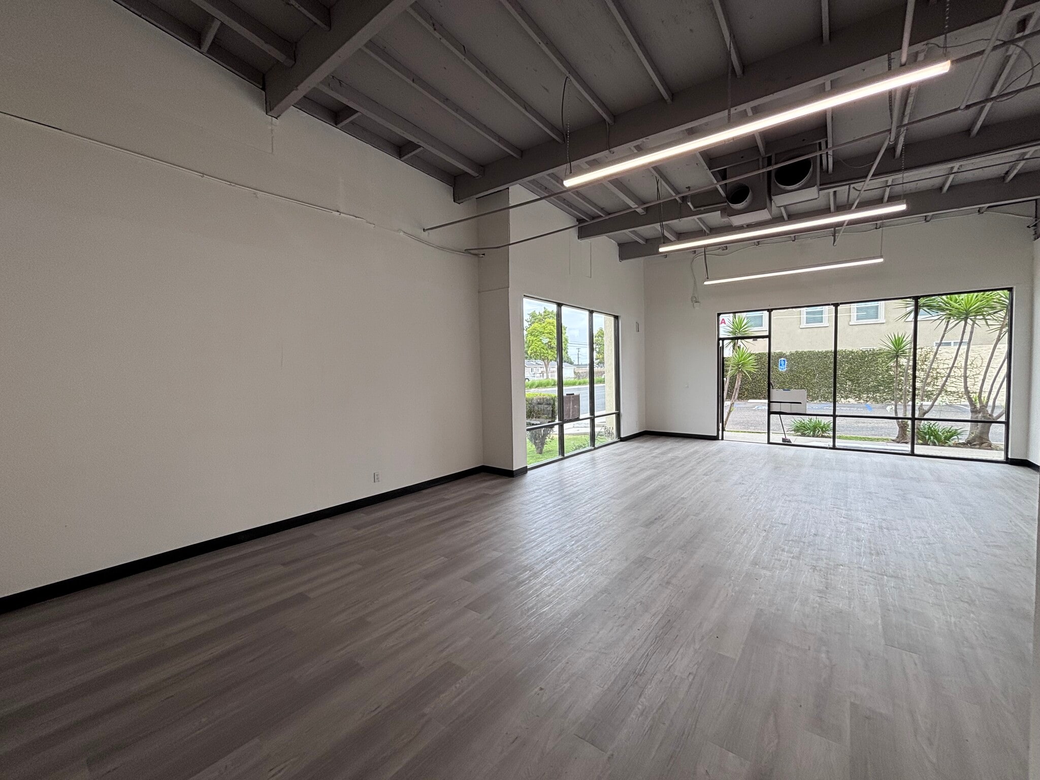9210 Katella Ave, Garden Grove, CA for lease Interior Photo- Image 1 of 7
