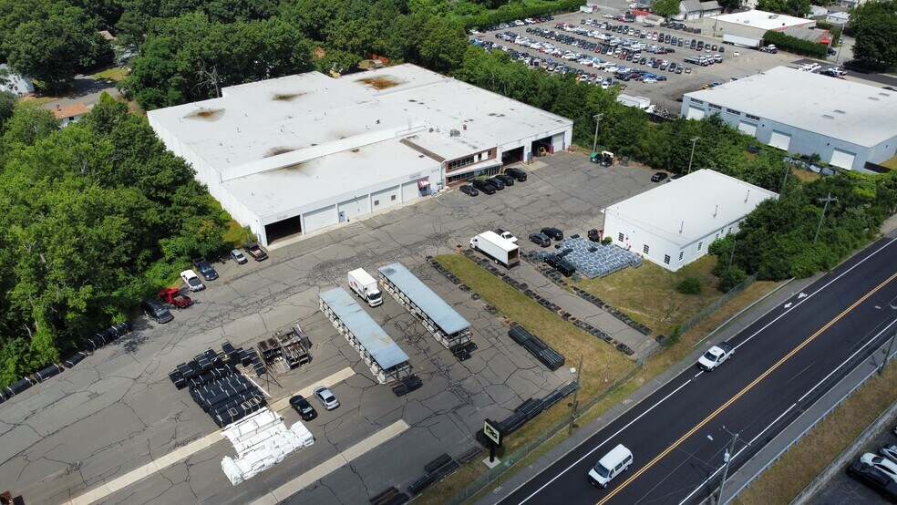 372 Pasco Rd, Springfield, MA for lease - Building Photo - Image 1 of 13