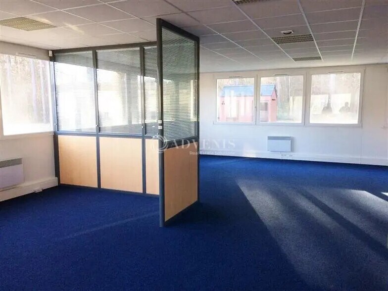 Office in Vendôme for lease - Interior Photo - Image 3 of 5