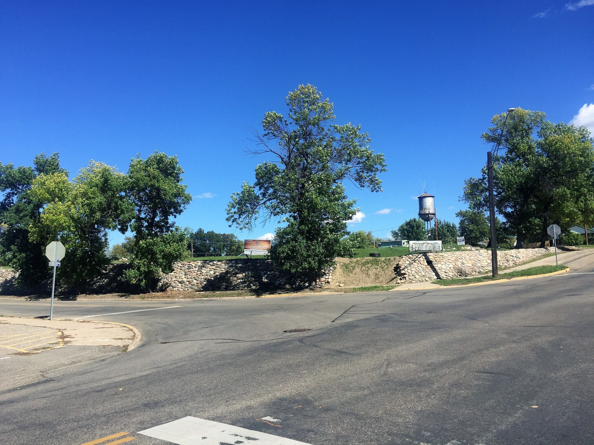 1001 2nd St SE, Minot, ND 58701 Washington Square Townhomes