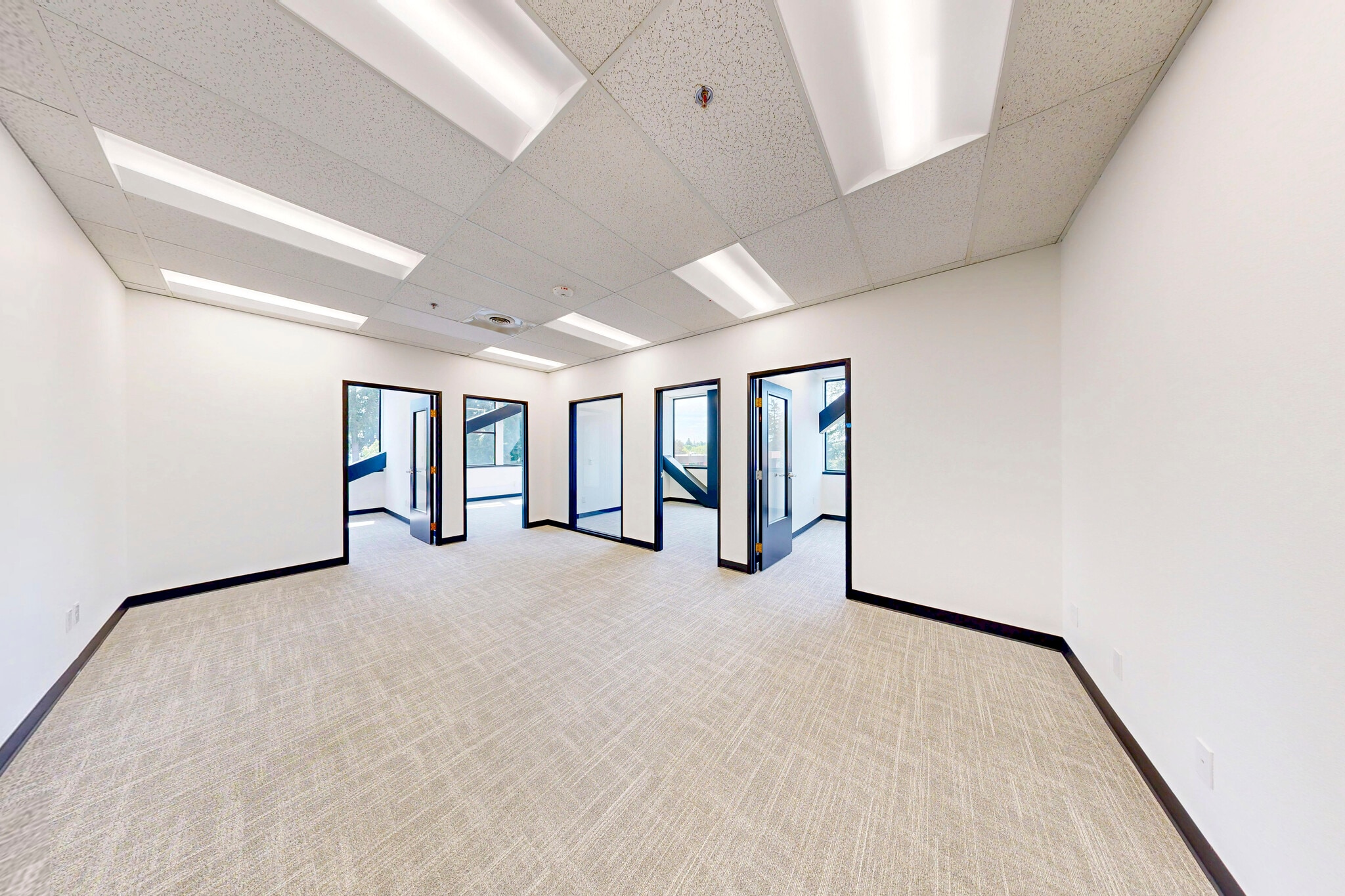 676 Woodland Square Loop SE, Lacey, WA for lease Interior Photo- Image 1 of 9