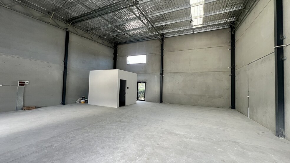 View Photo