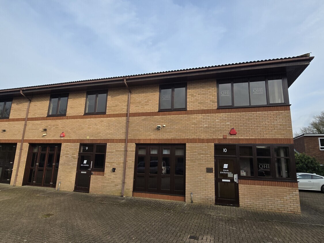 Coldharbour Ln, Harpenden for lease Building Photo- Image 1 of 10