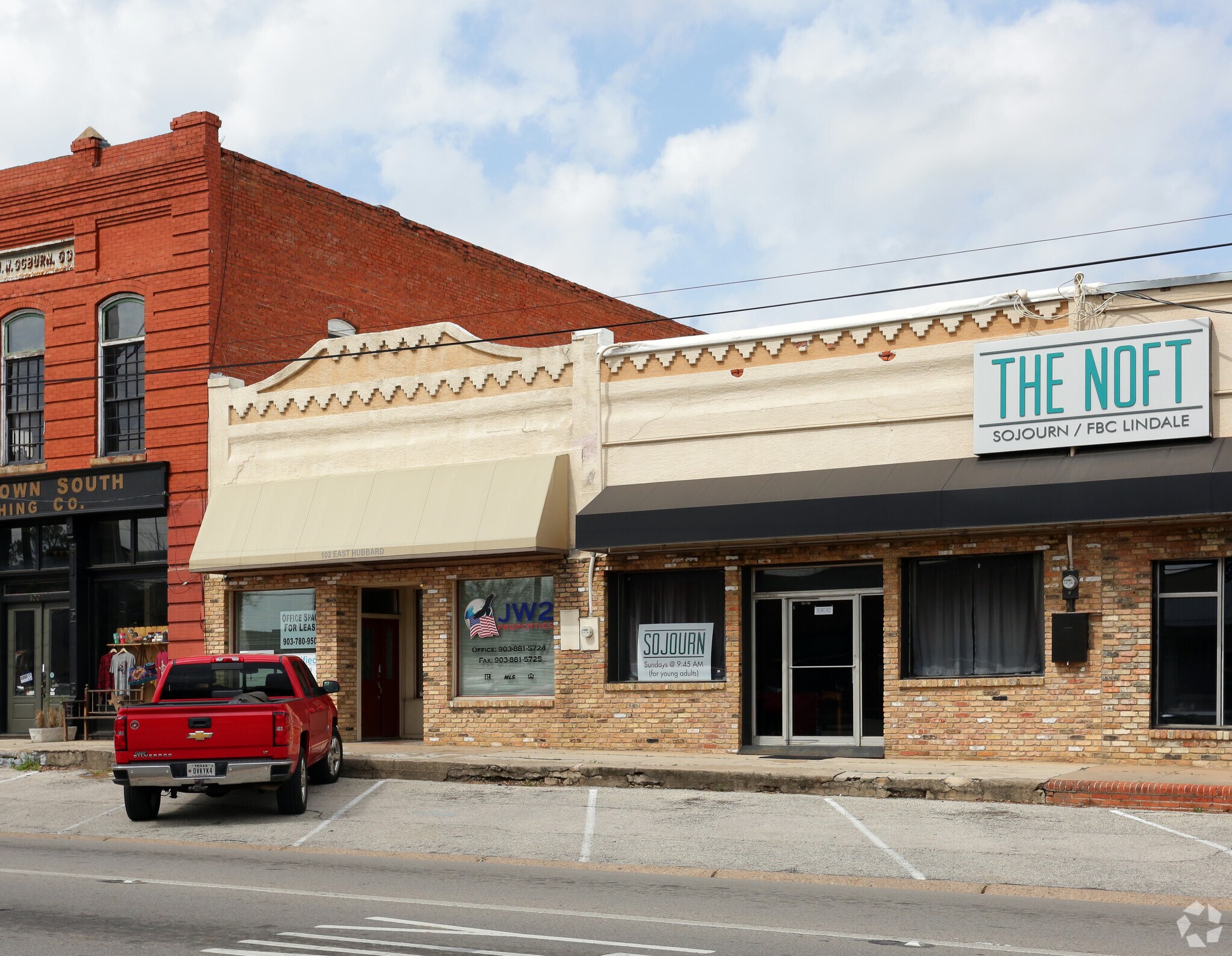 102 E Hubbard St, Lindale, TX for sale Primary Photo- Image 1 of 1