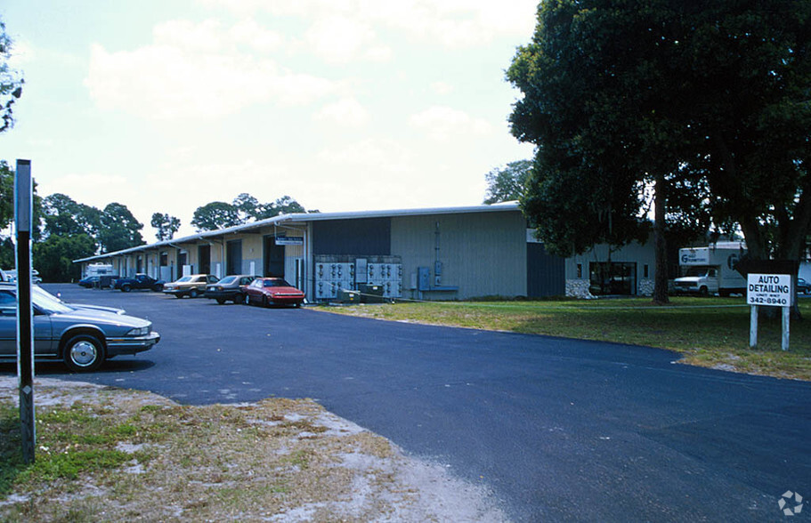 1705 Cattlemen Rd, Sarasota, FL for lease - Building Photo - Image 2 of 14