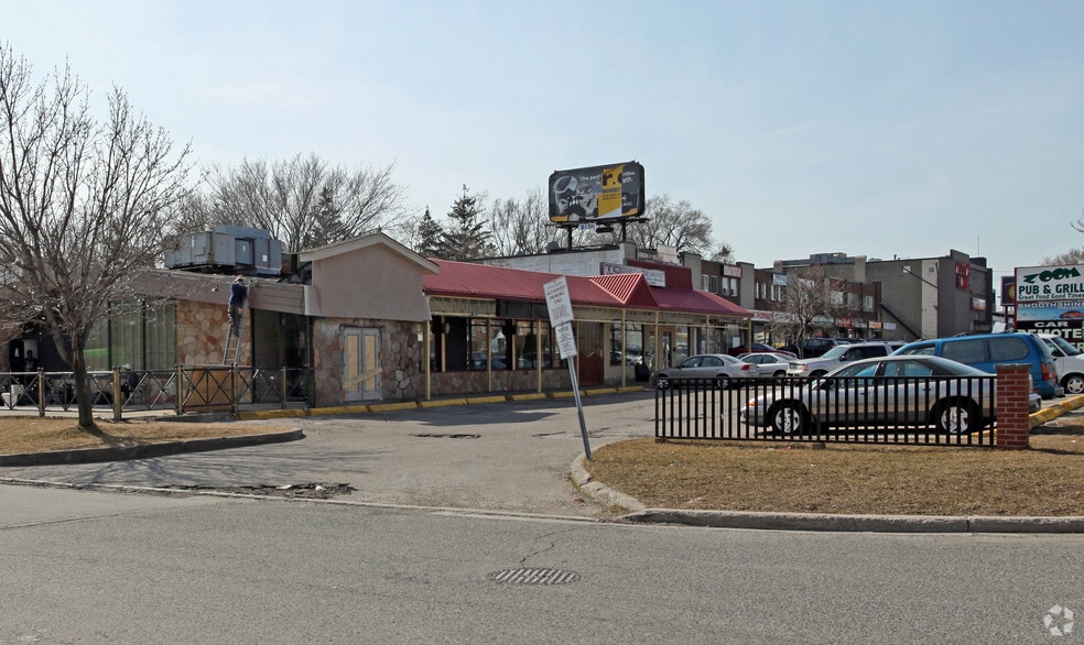 2823-2825 Eglinton Ave E, Toronto, ON for sale - Primary Photo - Image 1 of 1