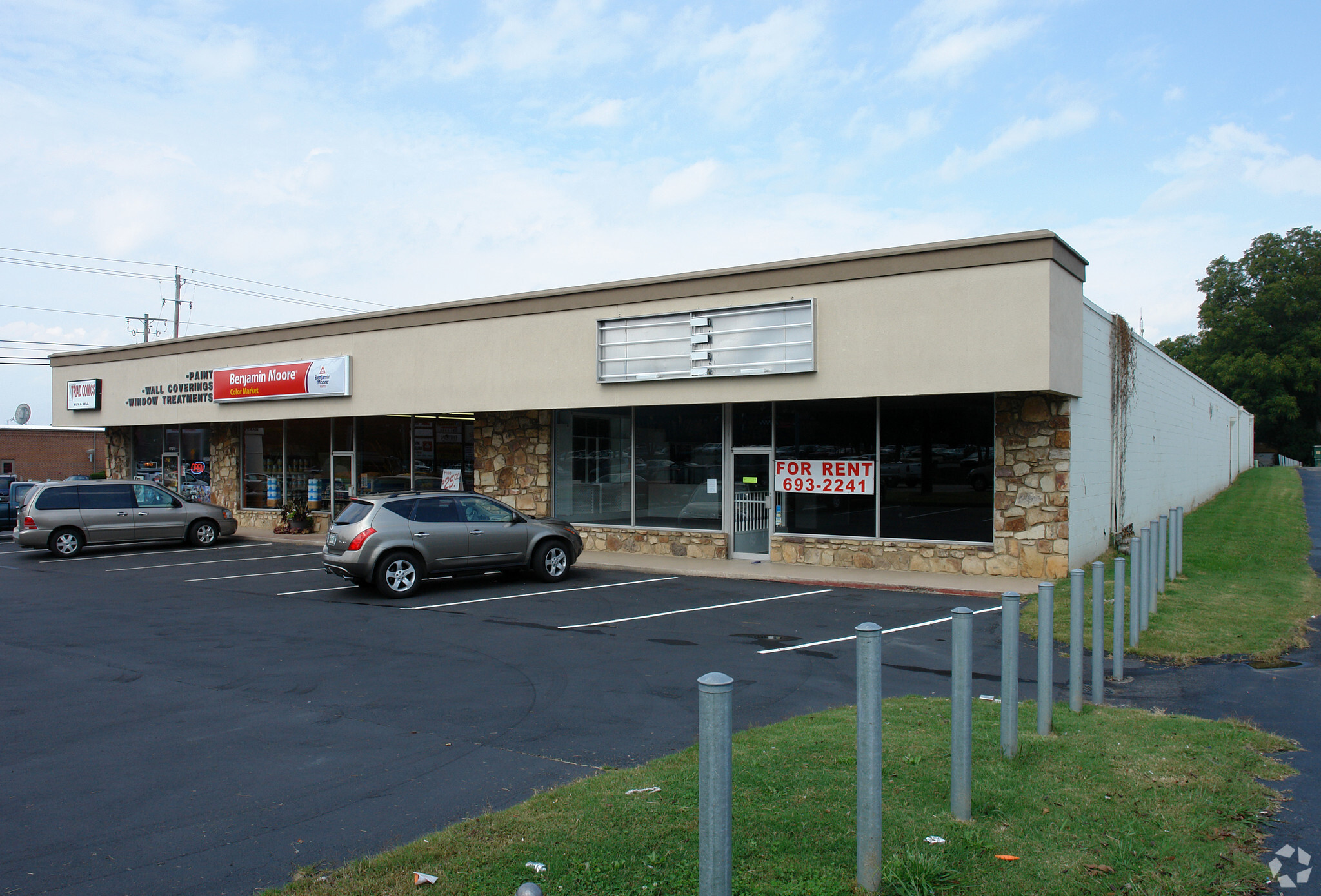 9722-9727 Kingston Pike, Knoxville, TN 37922 - 9723 Kingston Pike ...