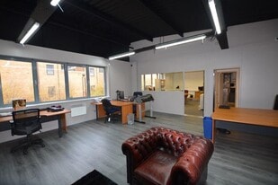 Bristol Way, Slough BKS - Warehouse