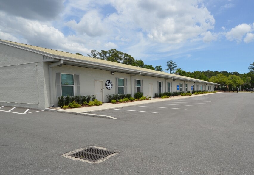 5121 Bowden Rd, Jacksonville, FL for lease - Building Photo - Image 2 of 7