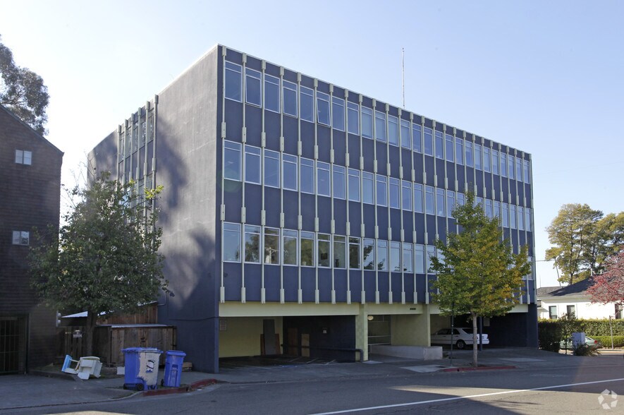 2000 Hearst Ave, Berkeley, CA 94709