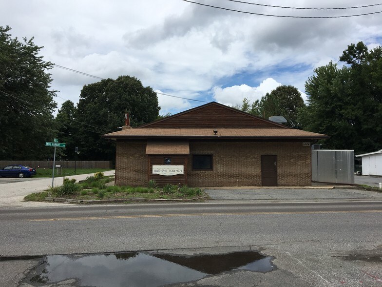 1484 Snug Harbor Rd, Shady Side, MD for sale - Primary Photo - Image 1 of 1
