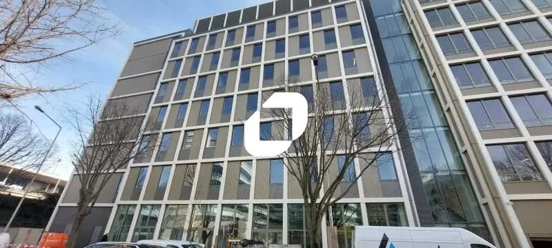 Location Bureaux 50 m² à 7 677 m² - Photo 1