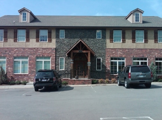 7978 Coley Davis Rd, Nashville, TN for sale - Primary Photo - Image 1 of 2