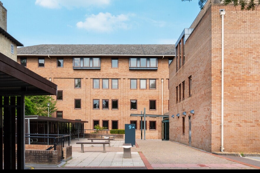 9 Hills Rd, Cambridge for lease - Building Photo - Image 1 of 7