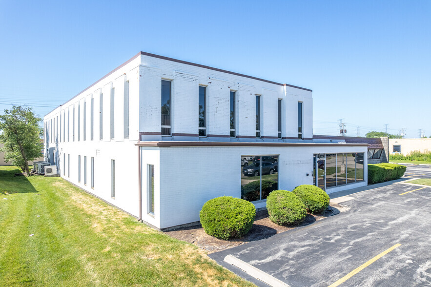 223 Interstate Rd, Addison, IL for lease - Building Photo - Image 3 of 41