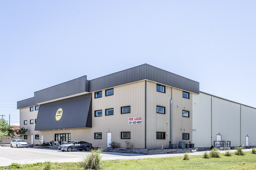 191 Center St, Cape Canaveral, FL for sale - Building Photo - Image 1 of 1