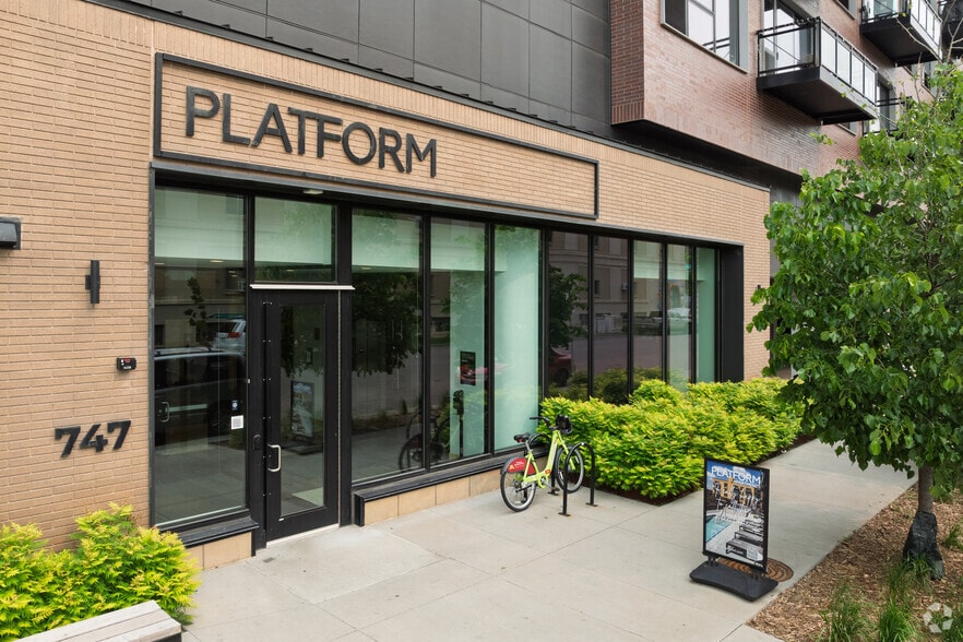 747 Hampden Ave, Saint Paul, MN for lease - Building Photo - Image 3 of 30