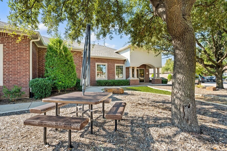 5708 Colleyville Blvd, Colleyville, TX for lease - Building Photo - Image 2 of 25