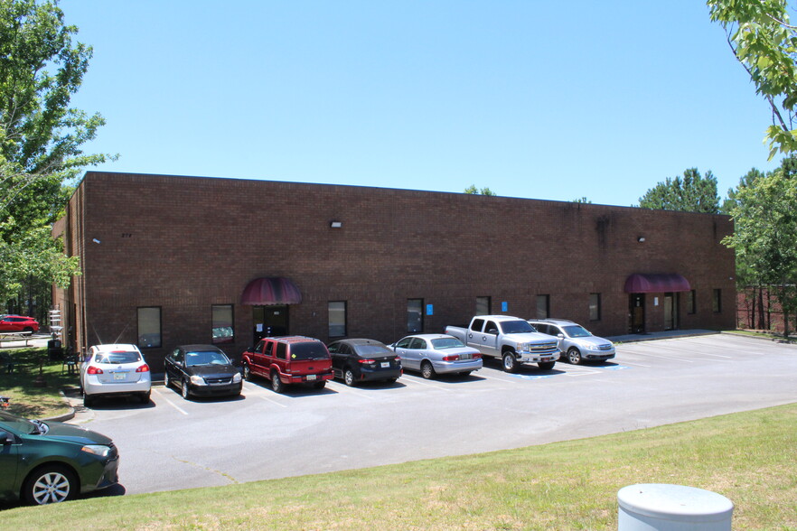 2740 Faith Industrial Dr, Buford, GA for sale - Building Photo - Image 1 of 3