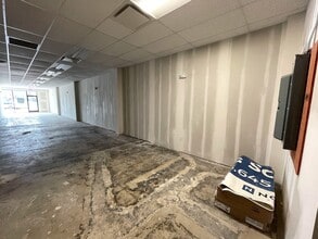 2310-2560 4th St SW, Mason City, IA for lease Interior Photo- Image 1 of 7