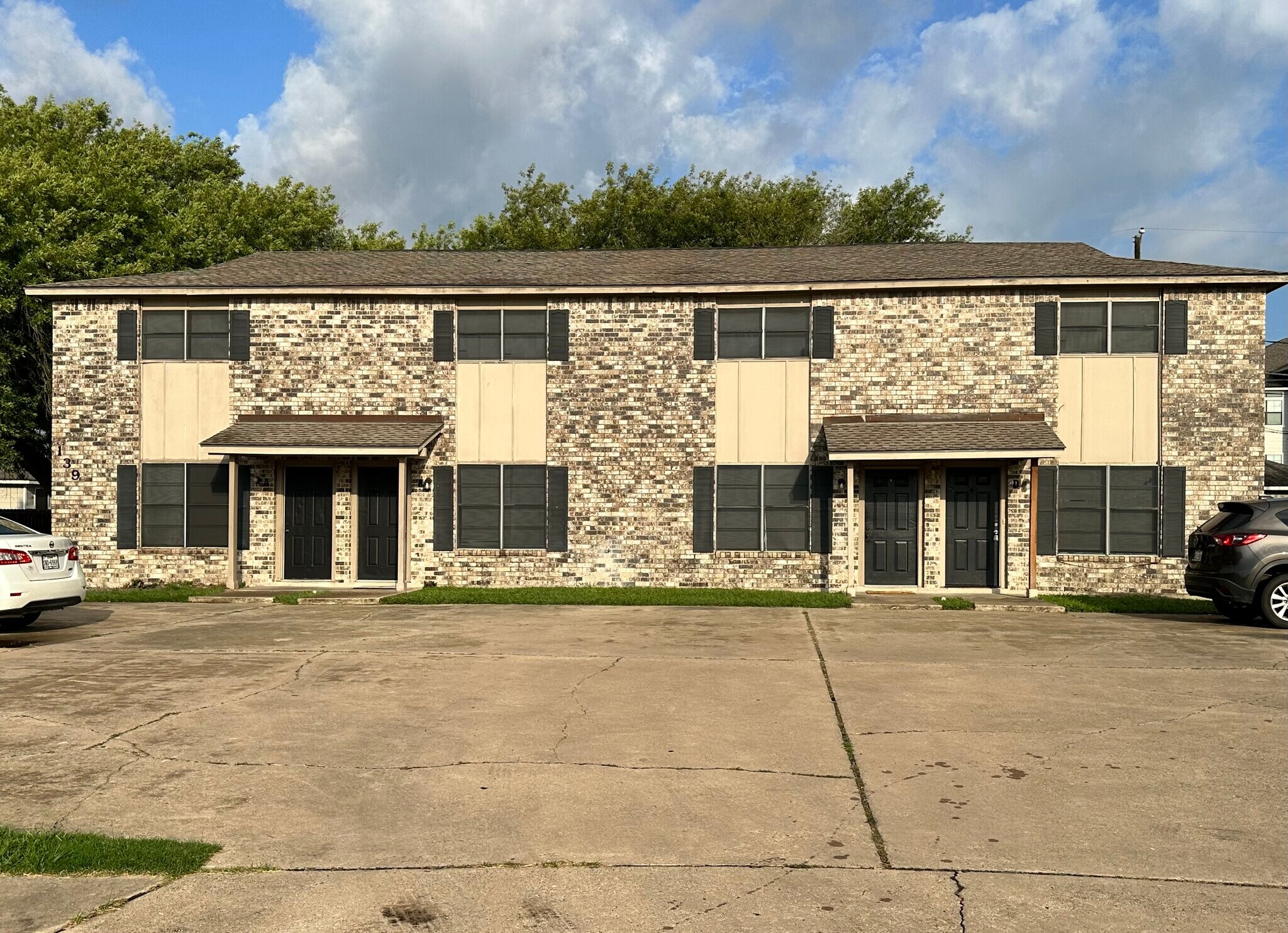 121 Regency Ave, Victoria, TX for sale Primary Photo- Image 1 of 1