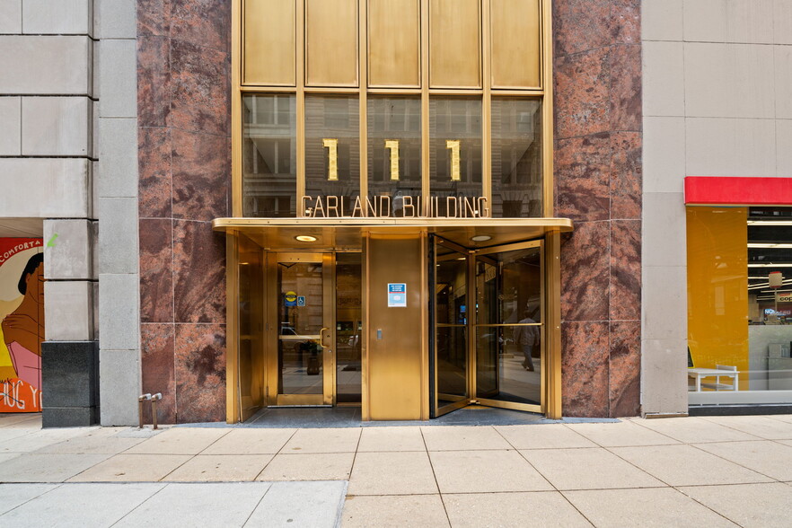 111 N Wabash Ave, Chicago, IL for sale - Building Photo - Image 3 of 26