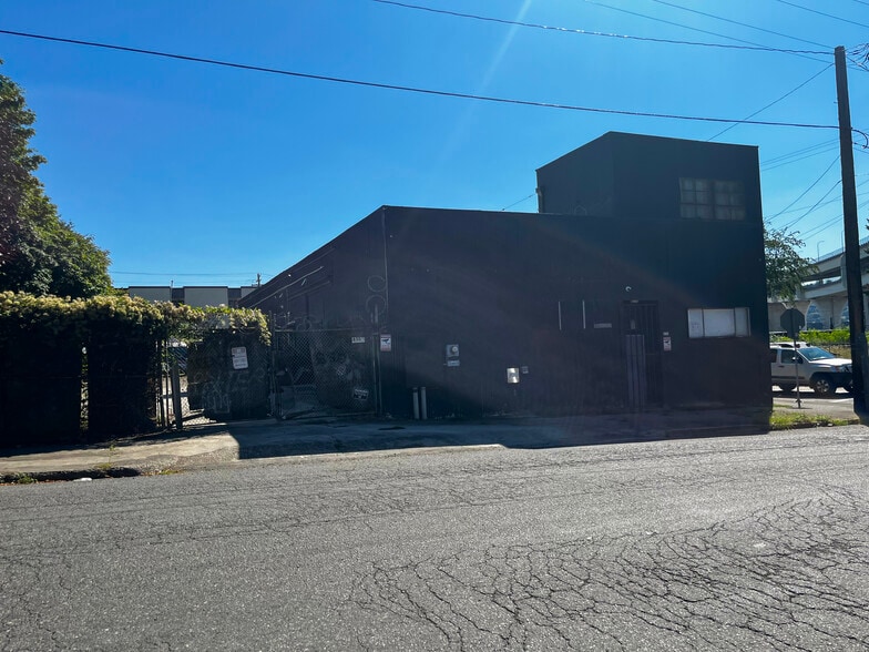 850 N Graham St, Portland, OR for sale - Building Photo - Image 2 of 2