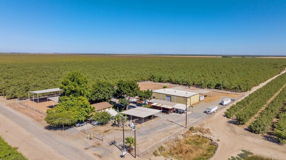 28548 Woollomes Rd, Wasco, CA for sale - Building Photo - Image 1 of 31