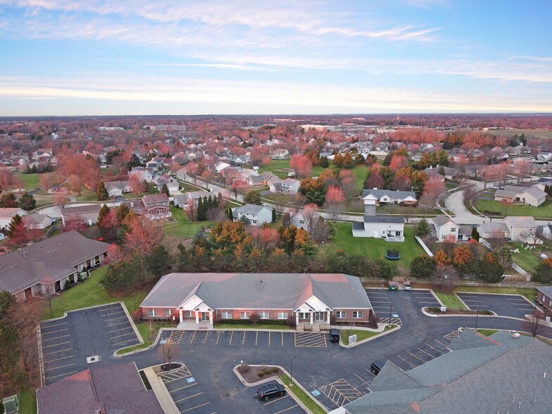 6723 Weaver Rd, Rockford, IL for lease - Aerial - Image 2 of 17