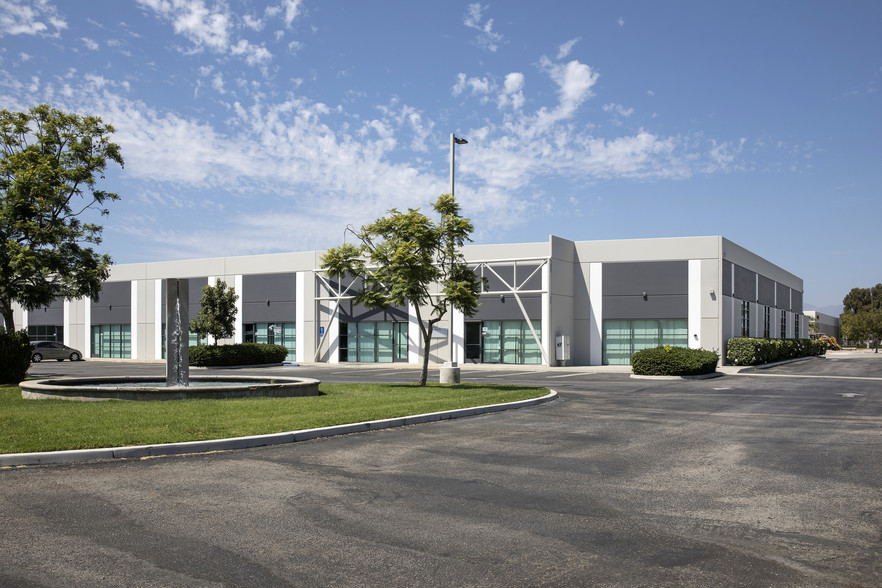 701 Del Norte Blvd, Oxnard, CA for lease - Primary Photo - Image 1 of 11