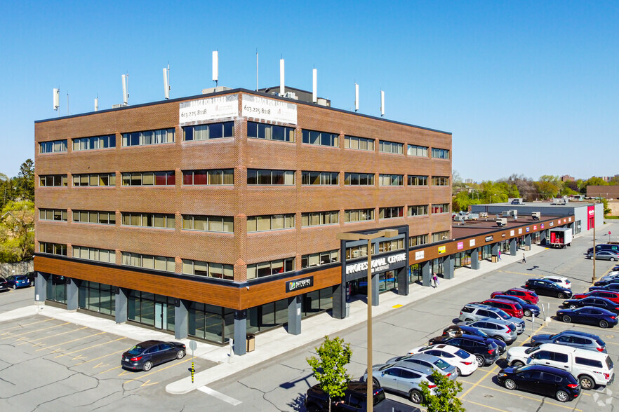 1580 Merivale Rd, Ottawa, ON for lease - Primary Photo - Image 1 of 5