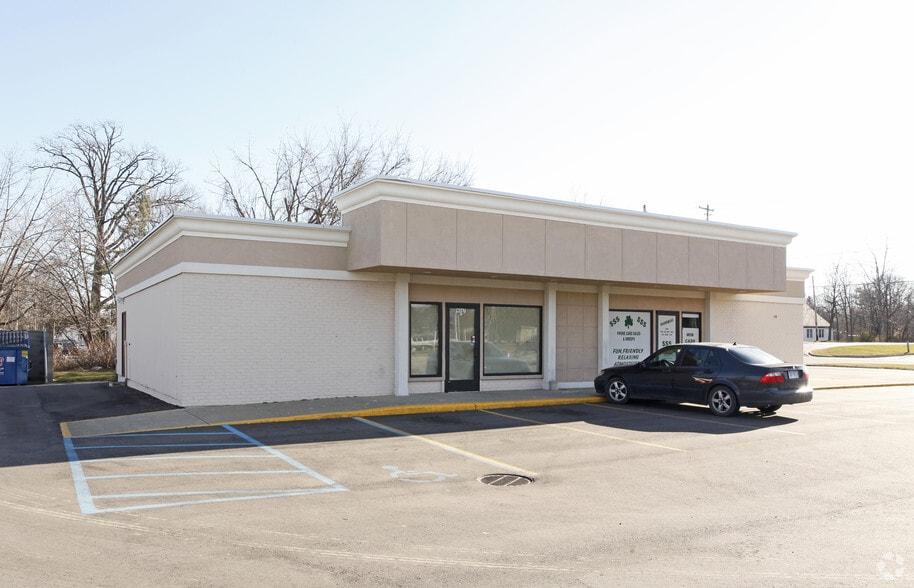 4507 Fenton Rd, Flint, MI 48507